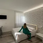 Rosso Conero - Soggiorni Le Grotte 3* Camerano
