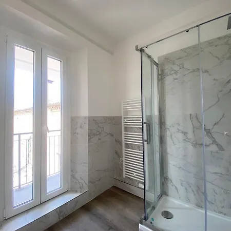 Rosso Conero - Soggiorni Le Grotte 3*