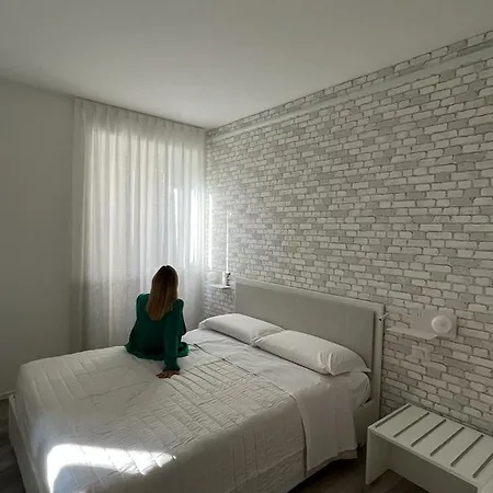 Guest house Rosso Conero - Le Grotte &