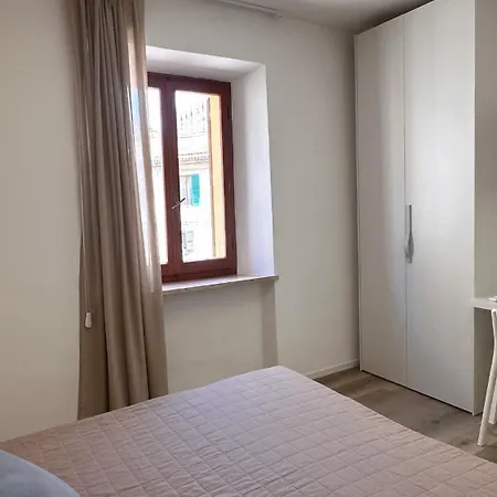 Rosso Conero - Soggiorni Le Grotte